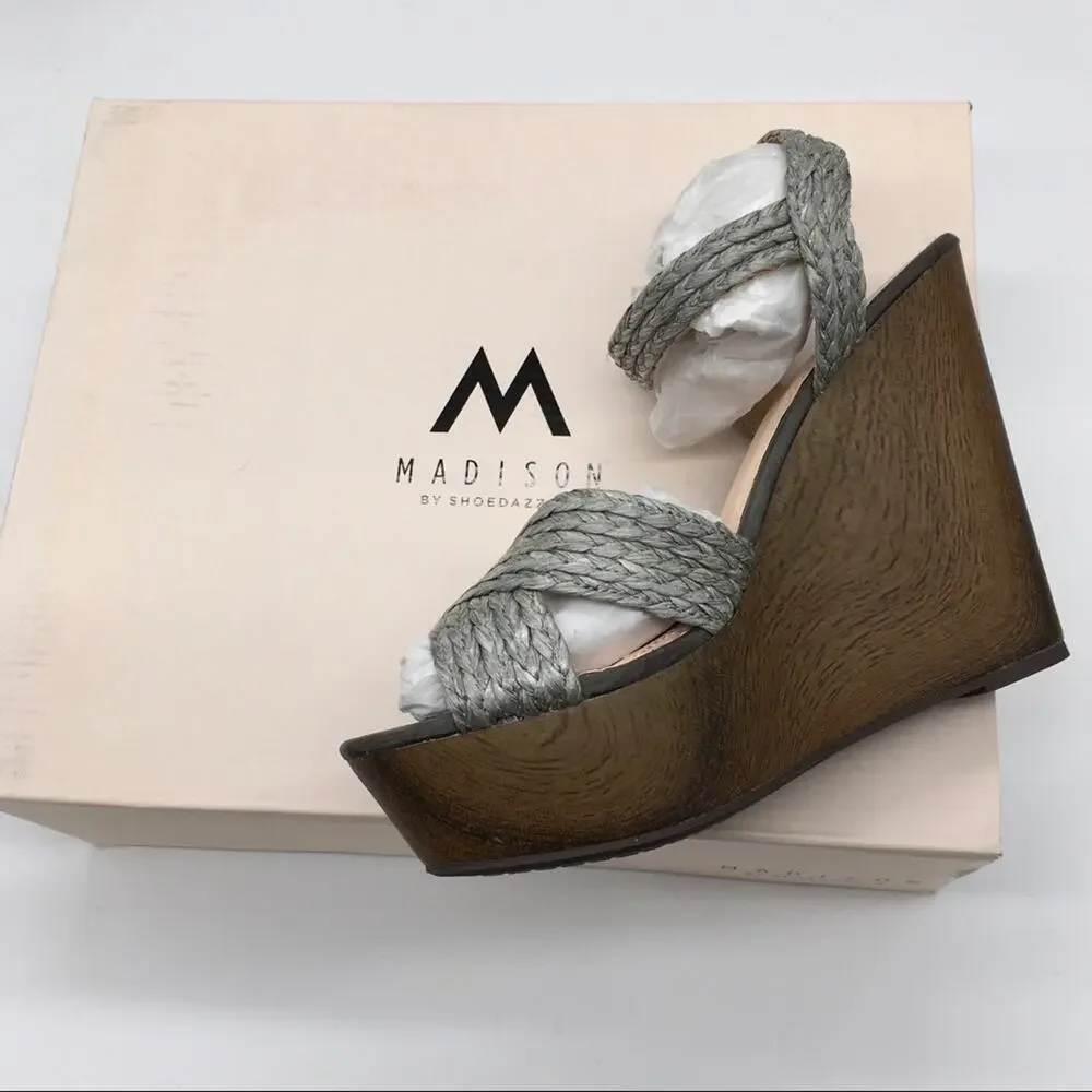 NIB 'Wilma' by Madison for Shoe Dazzle - Gray - 8.5